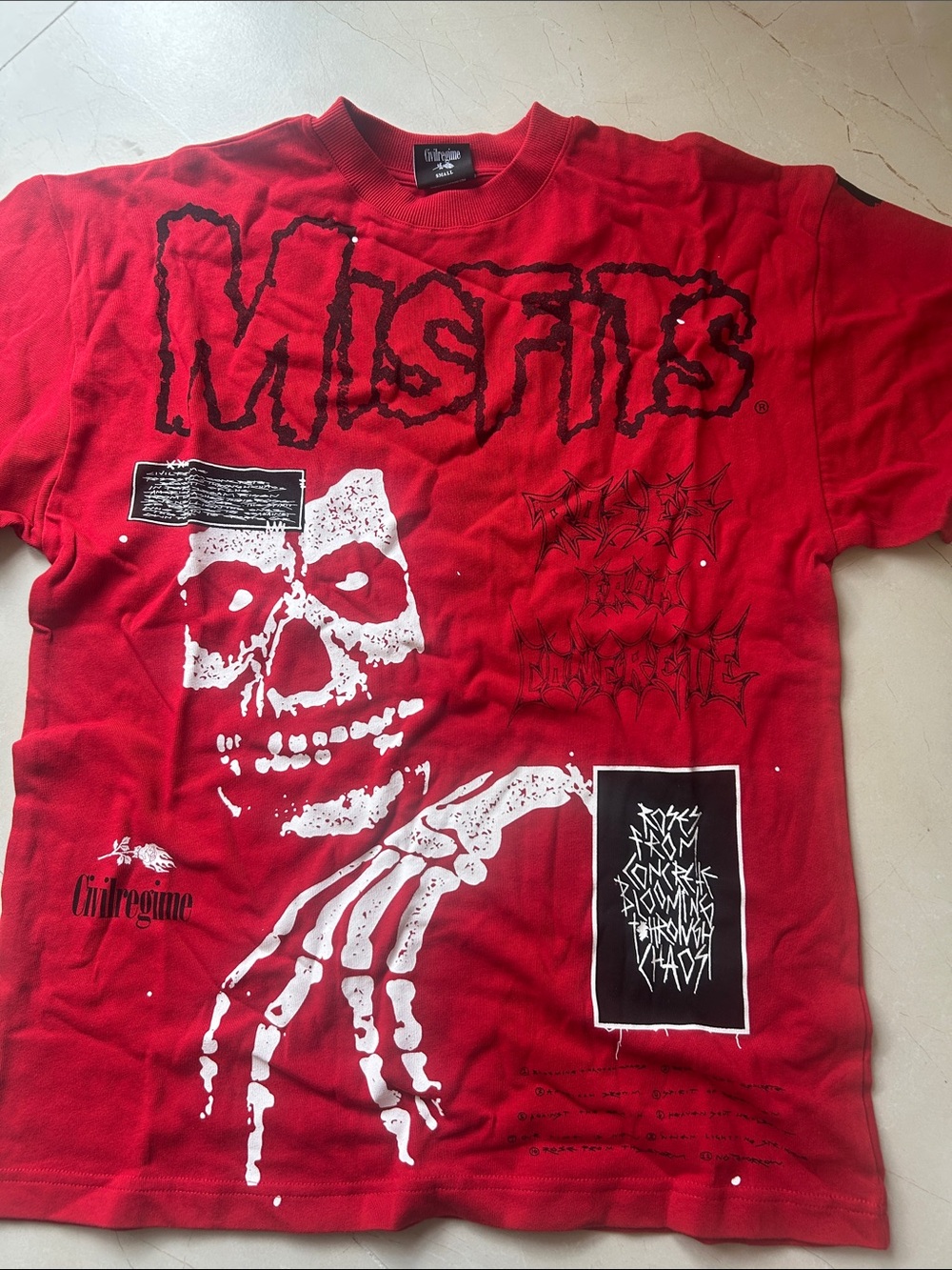 Red Graphic  misfit, civil regime  s net Tee - Men's Short Sleeve Shirt